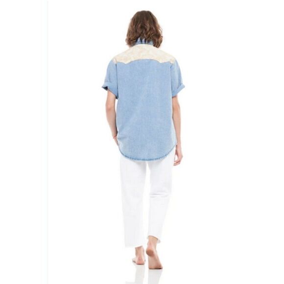 SANDRINE ROSE Western Floral Chambray Denim Top Pearl Snap Pockets Light Wash S - Picture 6 of 13